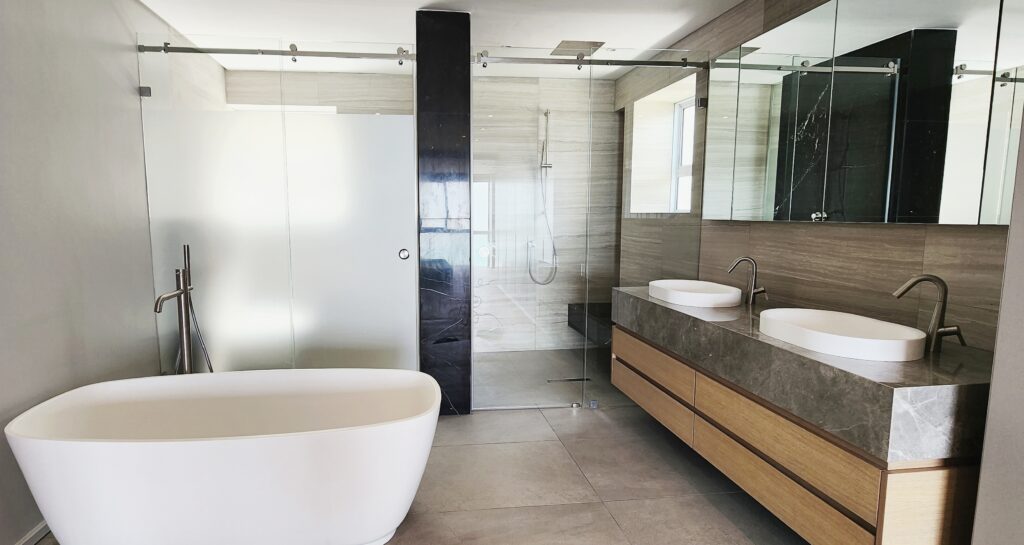 custom shower doors designs in Cape Town