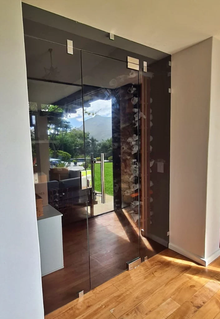 custom glass wine rooms
